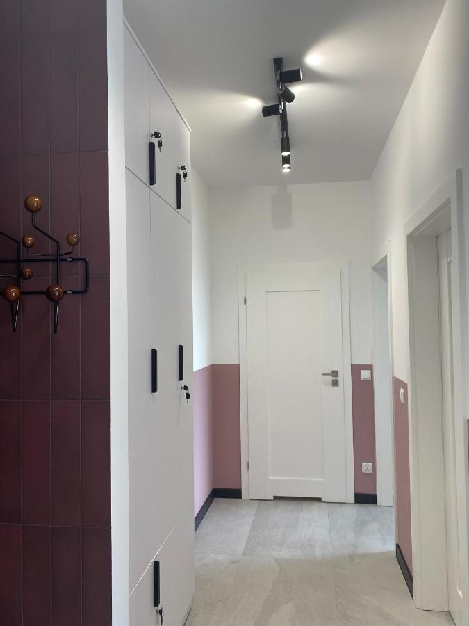 イェレニャ・グーラApartament Panorama Park*****アパートメント エクステリア 写真