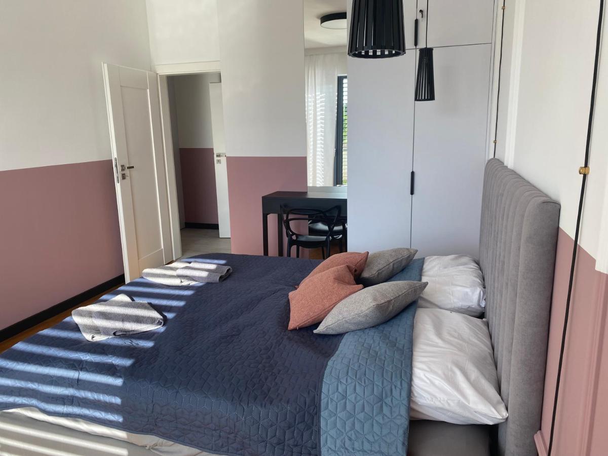 イェレニャ・グーラApartament Panorama Park*****アパートメント エクステリア 写真