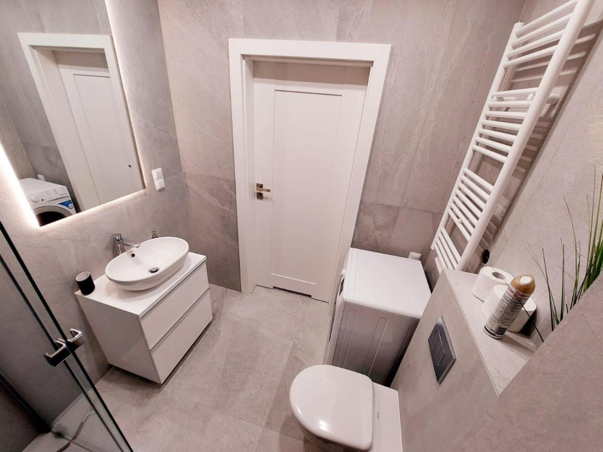 イェレニャ・グーラApartament Panorama Park*****アパートメント エクステリア 写真